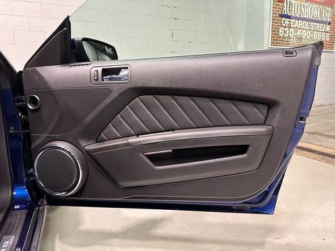 Used 2012 Ford Mustang GT Premium w/ Brembo Brake Pkg image 9