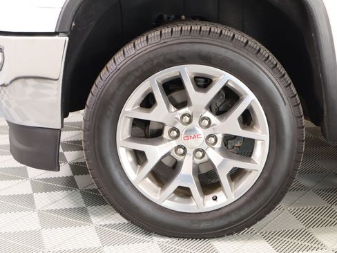 Used 2018 GMC Sierra 1500 SLT w/ SLT Premium Package AWD/4WD image 17