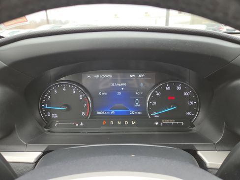 Used 2020 Ford Explorer XLT w/ Equipment Group 202A image 11