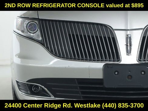 Used 2013 Lincoln MKT AWD image 7