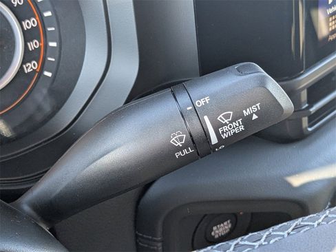 New 2025 Jeep Gladiator High Tide image 27