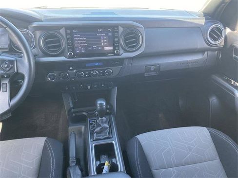 Certified 2022 Toyota Tacoma TRD Off-Road w/ Technology Package AWD/4WD image 26