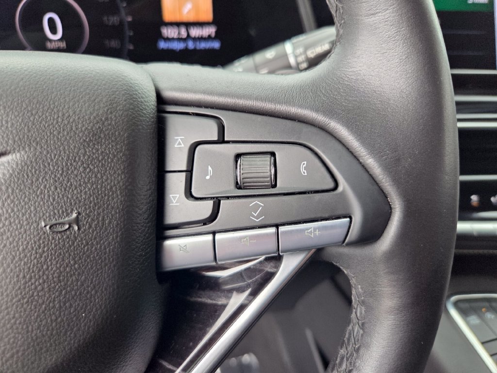 Used 2021 Cadillac Escalade ESV Sport w/ Driver Assist Tech Package RWD image 16