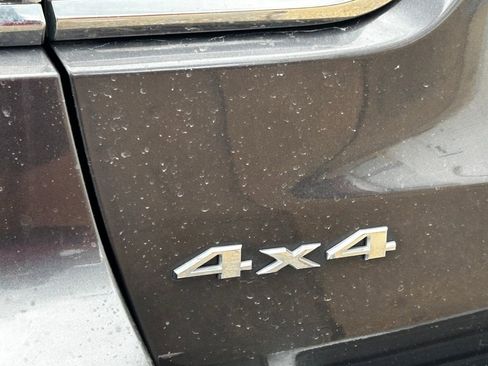 Used 2017 Jeep Grand Cherokee Limited image 37