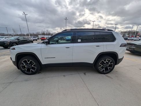 New 2026 Jeep Cherokee Overland image 6