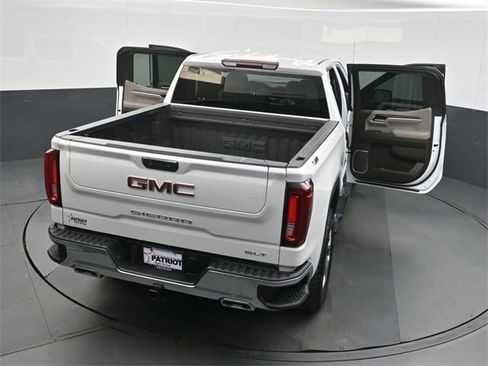 Used 2023 GMC Sierra 1500 SLT image 49