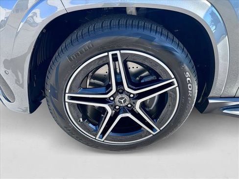 New 2026 Mercedes-Benz GLS 450 4MATIC image 11