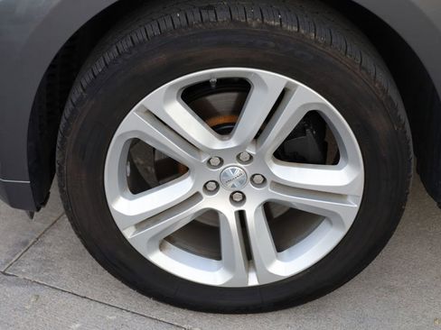 Used 2018 Jaguar F-PACE R-Sport image 38