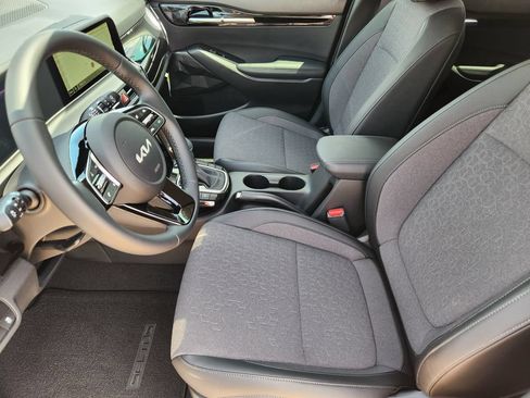New 2026 Kia Seltos S FWD image 10