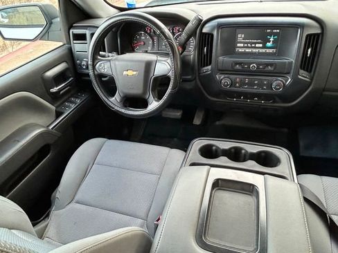 Used 2017 Chevrolet Silverado 1500 Custom w/ Trailering Package image 10