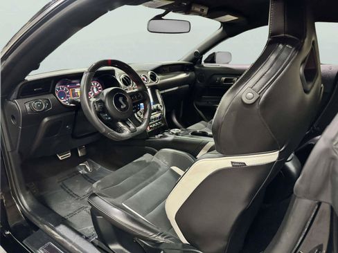 Used 2022 Ford Mustang Shelby GT500 w/ Technology Package RWD image 24
