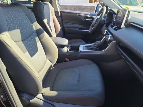 Used 2023 Toyota RAV4 XLE FWD image 19