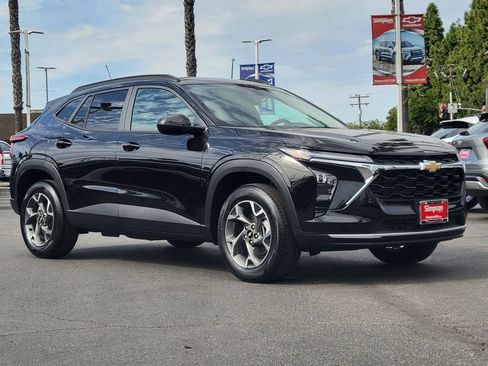 New 2026 Chevrolet Trax LT w/ Driver Confidence Package image 24