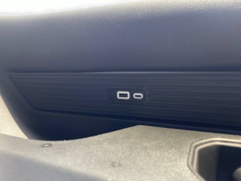 Used 2023 Jeep Wagoneer 4WD image 34