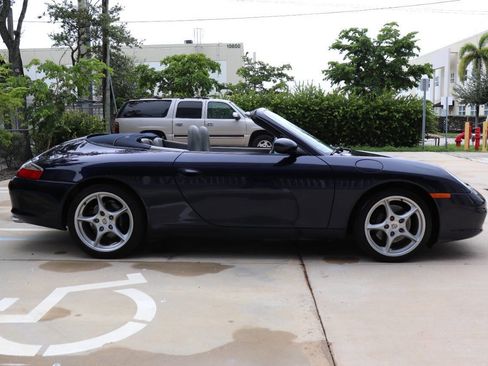 Used 2003 Porsche 911 Carrera image 7