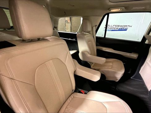 Used 2024 Ford Expedition Limited AWD/4WD image 22