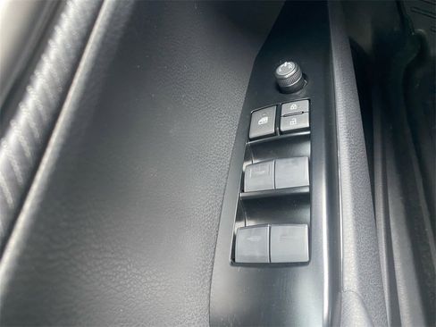 Used 2026 Toyota Camry SE image 17