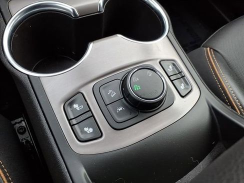 Used 2024 GMC Terrain AT4 w/ Infotainment Package II AWD/4WD image 33