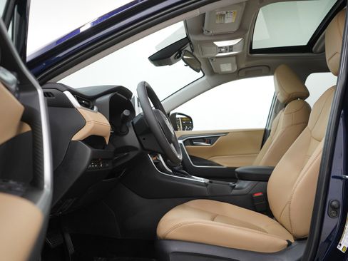 Used 2025 Toyota RAV4 XLE Premium w/ Weather Package image 24