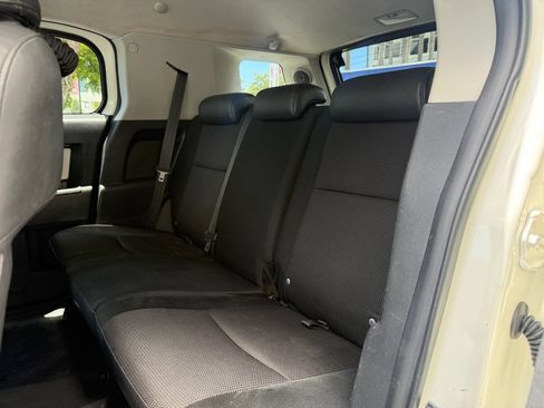 Used 2008 Toyota FJ Cruiser 4WD image 11