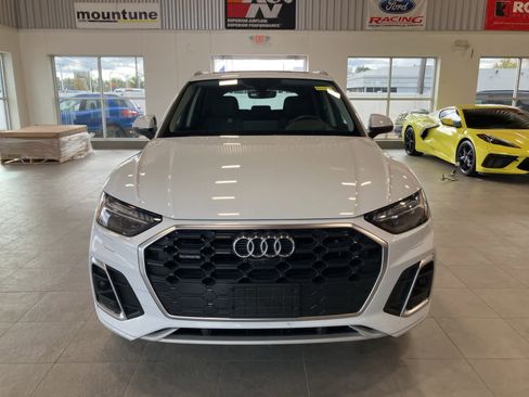 Used 2023 Audi Q5 2.0T Prestige w/ Prestige Package image 2