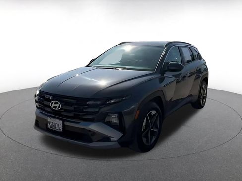 Used 2025 Hyundai Tucson SEL FWD image 7