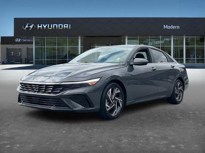 Certified 2024 Hyundai Elantra SEL w/ Convenience Package