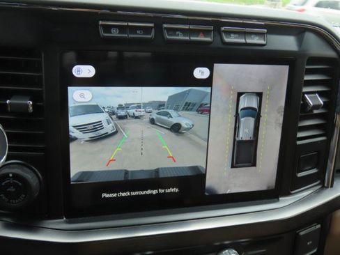 Used 2023 Ford F350 Lariat w/ Lariat Ultimate Package AWD/4WD image 30