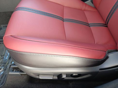 Certified 2025 MAZDA CX-50 2.5 Hybrid w/ Premium Plus Pkg image 16