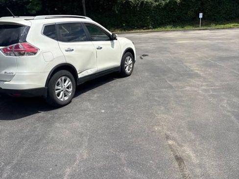 Used 2016 Nissan Rogue SL w/ SL Premium Package AWD/4WD image 6