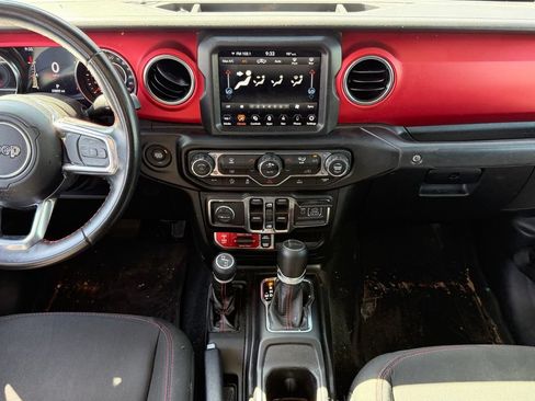 Used 2022 Jeep Gladiator Rubicon w/ LED Lighting Group AWD/4WD image 10