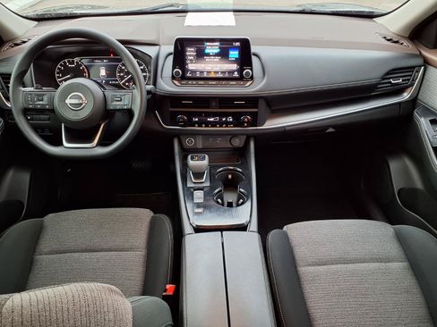 Used 2023 Nissan Rogue SV FWD image 16
