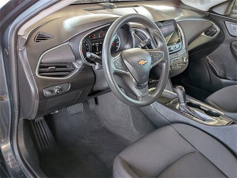 Used 2020 Chevrolet Malibu LT image 13