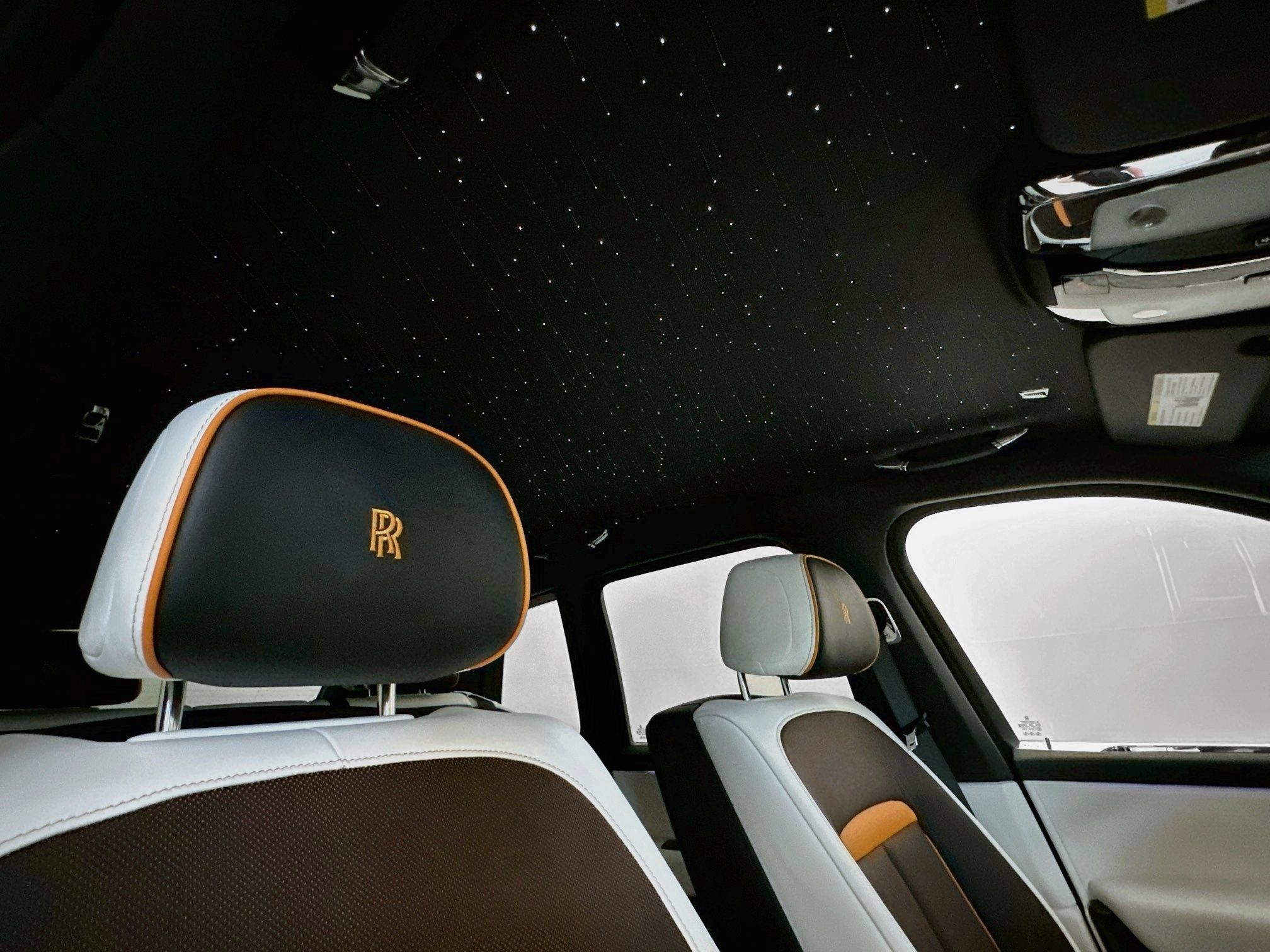 New 2027 Rolls-Royce Cullinan Black Badge AWD/4WD image 21