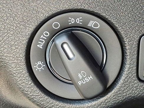 Used 2022 Dodge Challenger R/T w/ Plus Package image 21