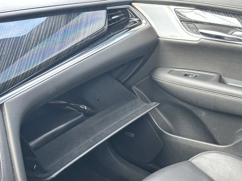 Certified 2020 Cadillac XT6 Premium Luxury image 33