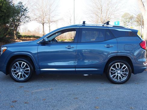 Used 2024 GMC Terrain Denali w/ Denali Premium Package image 4