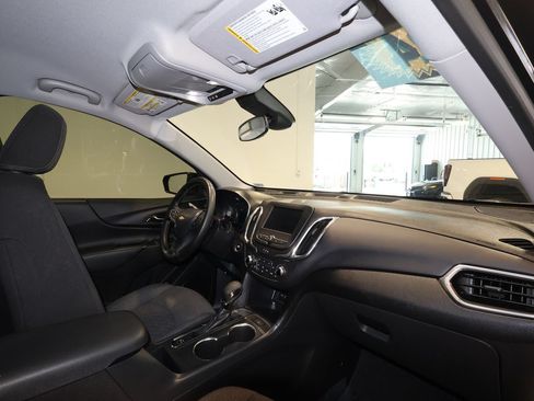 Used 2024 Chevrolet Equinox LT FWD image 27