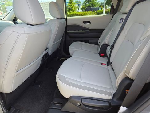 New 2026 Nissan Pathfinder SL AWD/4WD image 6