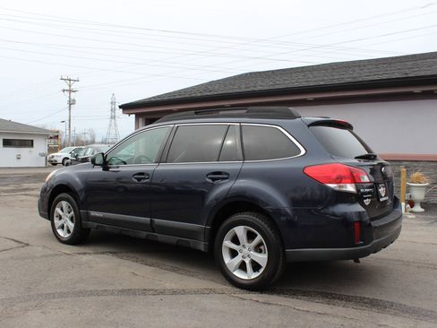 Used 2013 Subaru Outback 2.5i Premium image 10