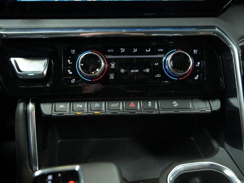 Used 2026 GMC Sierra 1500 Denali Ultimate AWD/4WD image 42
