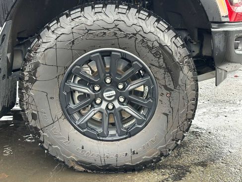Used 2024 Ford F150 Raptor image 9