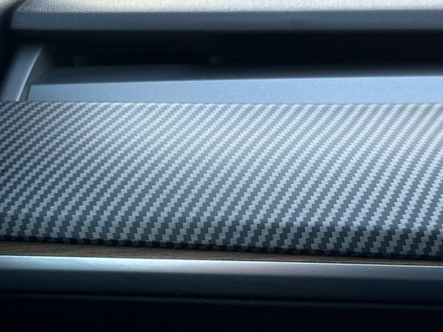 Used 2020 Tesla Model Y Long Range image 32