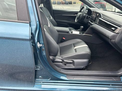 Used 2025 Toyota Camry SE FWD image 13