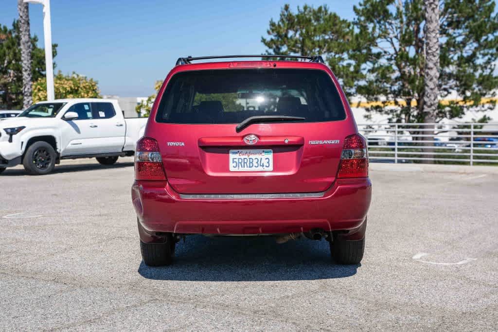 Used 2006 Toyota Highlander 2WD w/ 3rd Row image 7