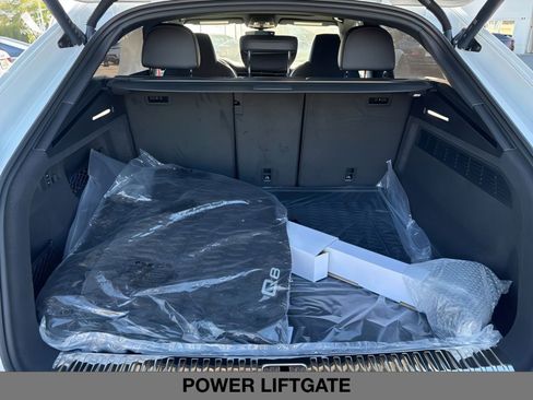 New 2026 Audi Q8 Prestige image 11