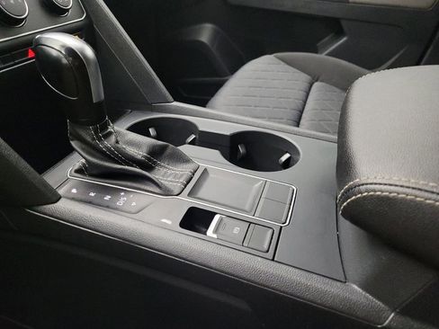 Used 2021 Volkswagen Atlas S image 26