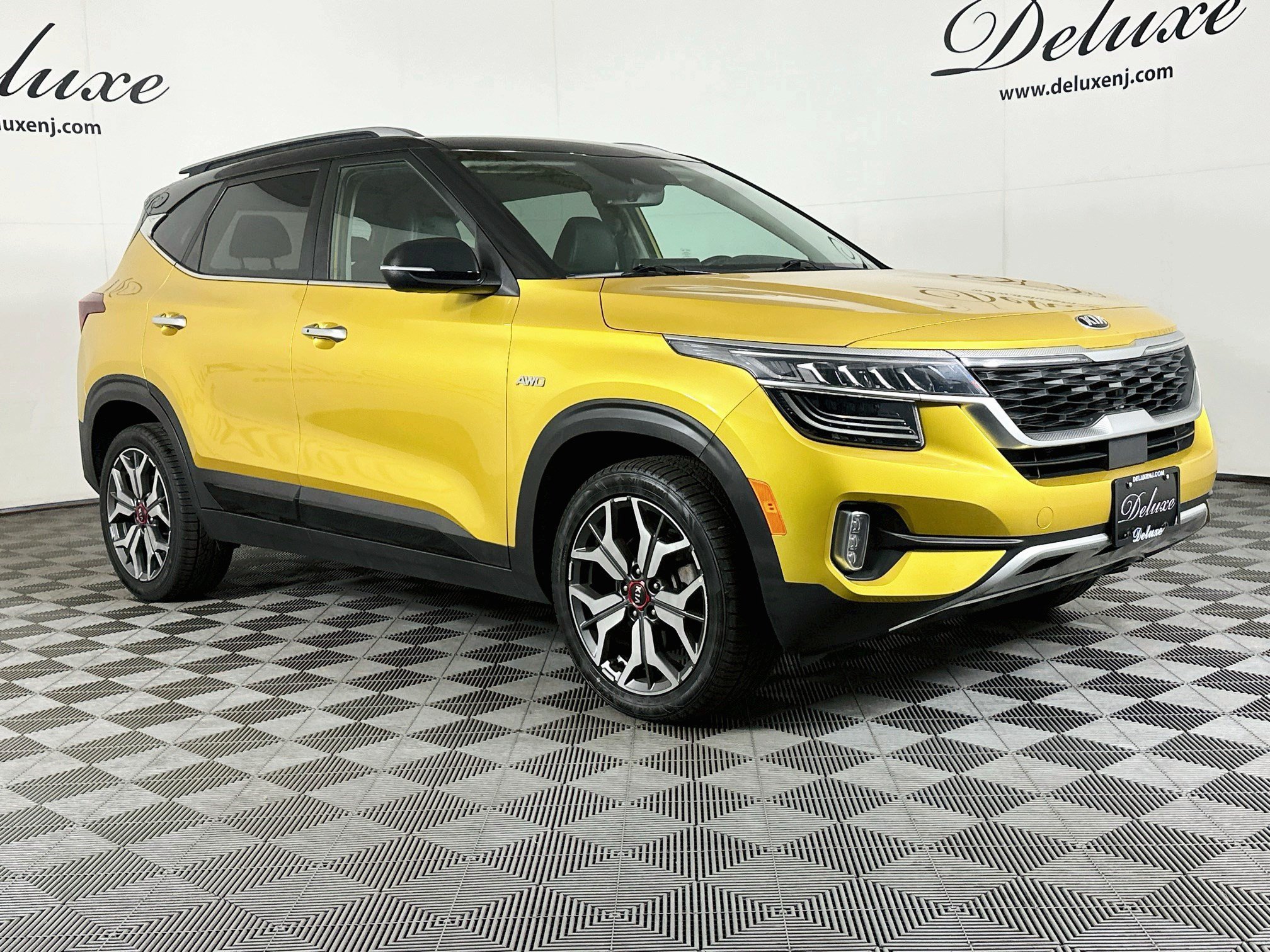 Used 2021 Kia Seltos SX AWD/4WD image 1