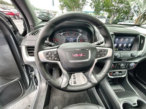 Used 2023 GMC Terrain SLT FWD image 11