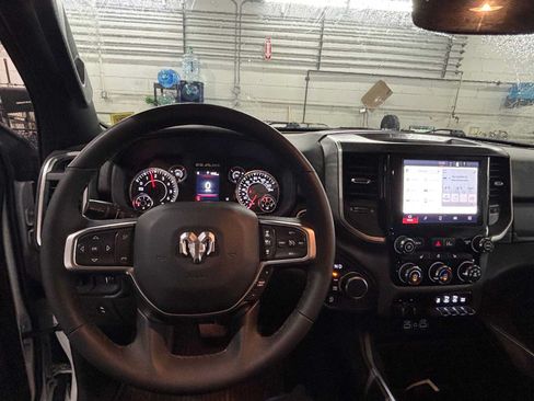 Used 2025 RAM 1500 Big Horn AWD/4WD image 4